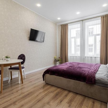 リヴィウLuxury Flat In Downtown 2アパートメント エクステリア 写真