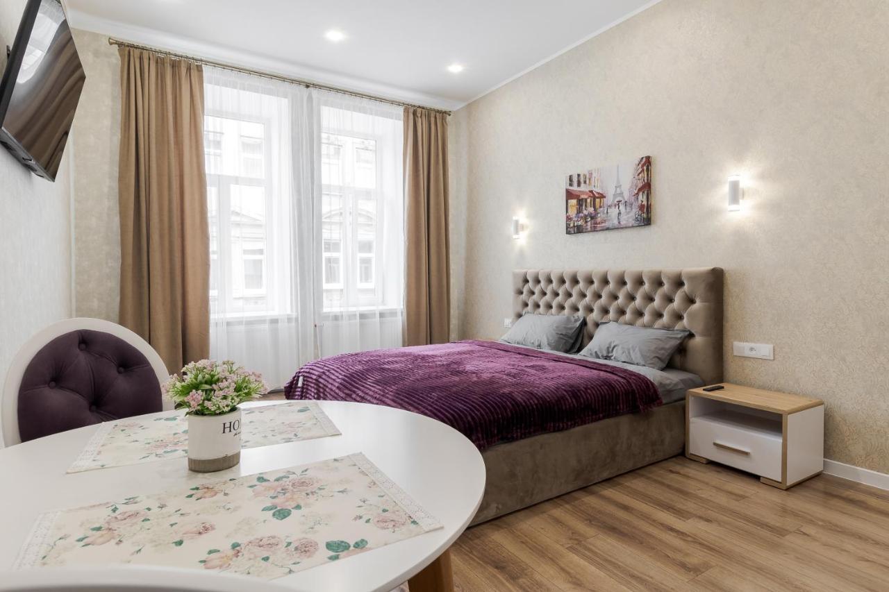 リヴィウLuxury Flat In Downtown 2アパートメント エクステリア 写真