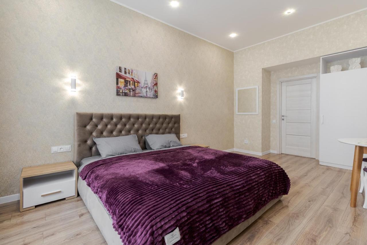 リヴィウLuxury Flat In Downtown 2アパートメント エクステリア 写真